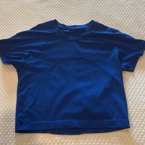 Lululemon Swiftly Tech Crop shirt